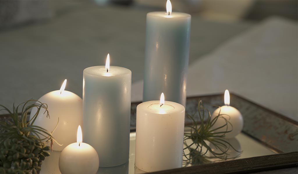 Pillar Candles to Dress Up Your Wedding